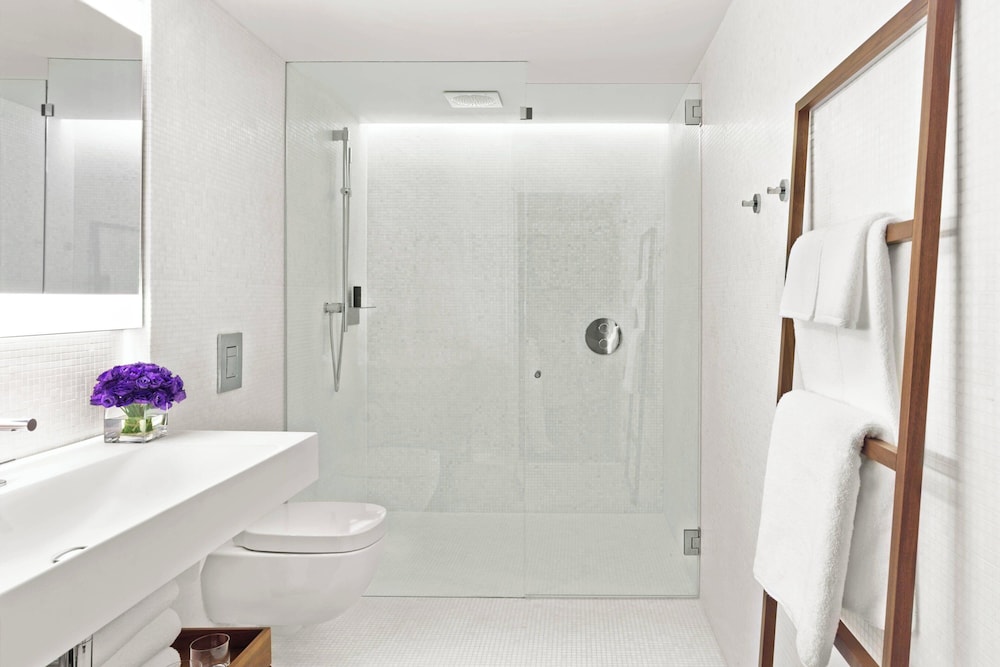 Loft, 2 camas individuales del hotel The London Edition. Foto 4