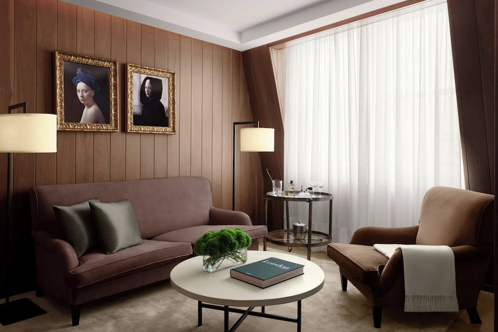 Suite de 1 dormitorio del hotel The London Edition. Foto 3