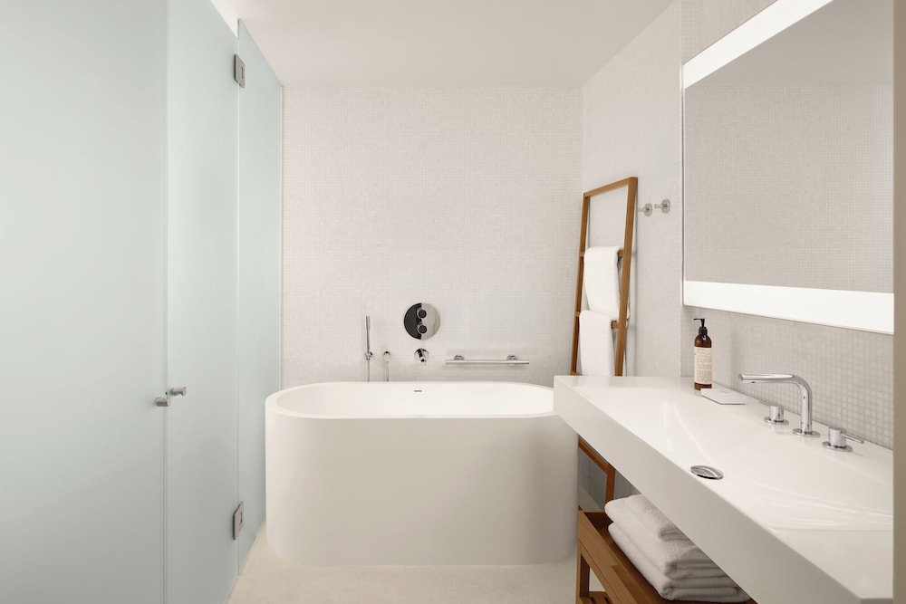 Loft, 2 habitaciones del hotel The London Edition. Foto 5