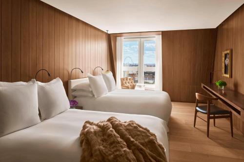 Habitación Loft del hotel The London Edition. Foto 2