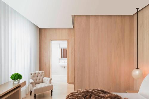 Habitación Deluxe de dos dormitorios del hotel The London Edition. Foto 3