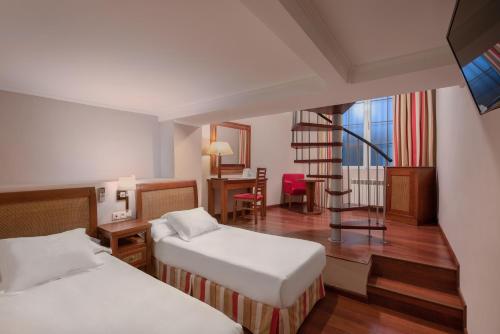 Habitación cuádruple del hotel ANACAPRI. Foto 4