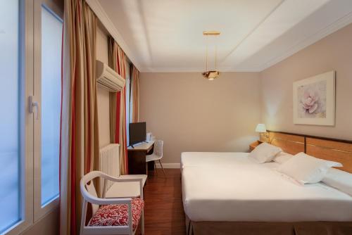 Habitación Doble con terraza - 2 camas del hotel ANACAPRI. Foto 4