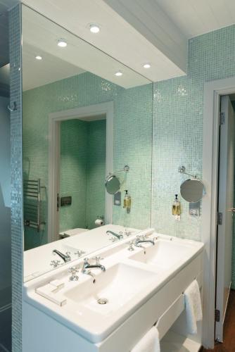 Suite Karl Marx del hotel Leicester House. Foto 11