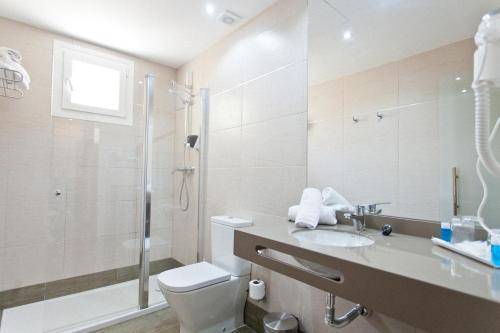 Habitación Triple del hotel Porcel Sabica