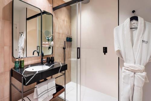 Habitación The Level Premium del hotel Melia Granada. Foto 6