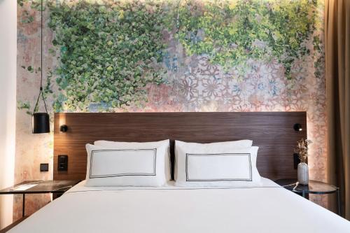Habitación Meliá del hotel Melia Granada. Foto 17