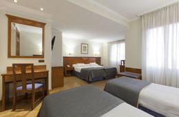 Habitación familiar del hotel Porcel Alixares