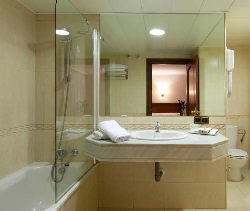Habitación Individual del hotel Porcel Alixares. Foto 1