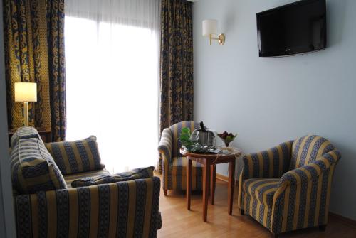 Suite Junior con terraza del hotel Porcel Alixares. Foto 4