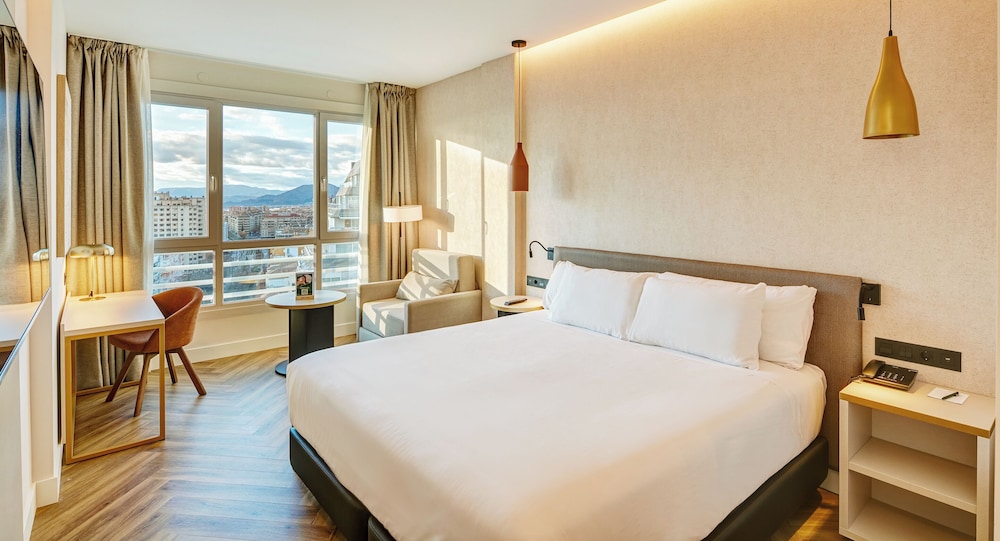 Superior con Vistas del hotel Sercotel HMO Martina. Foto 3