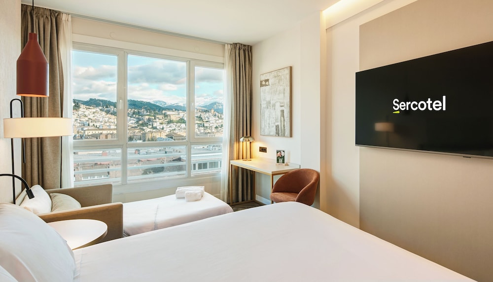 Familiar del hotel Sercotel HMO Martina