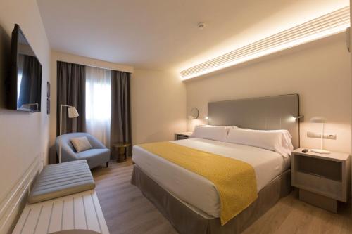 Habitación Doble del hotel Catalonia Granada. Foto 1