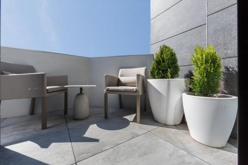 Habitación Doble con terraza del hotel Catalonia Granada. Foto 4