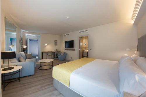 Suite Junior del hotel Catalonia Granada. Foto 5