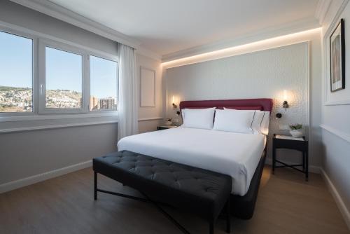 Habitación Doble con vistas - 1 o 2 camas del hotel Eurostars San Antón. Foto 3