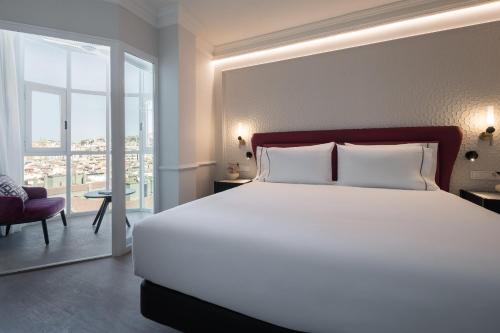 Suite Junior con vistas del hotel Eurostars San Antón. Foto 3