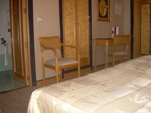 Habitación doble del hotel Macià Cóndor. Foto 1