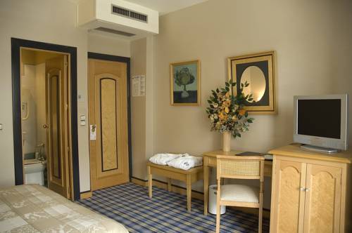 Habitación familiar del hotel Macià Cóndor. Foto 1