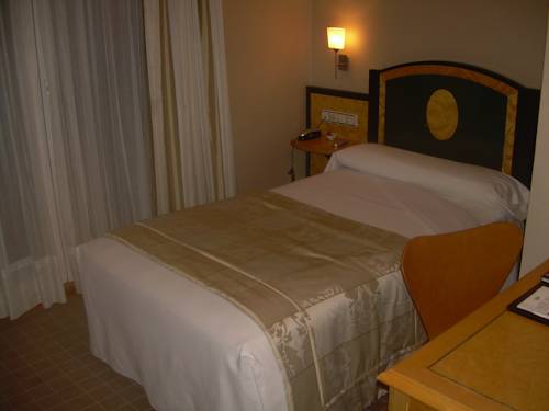 Habitación individual del hotel Macià Cóndor. Foto 2