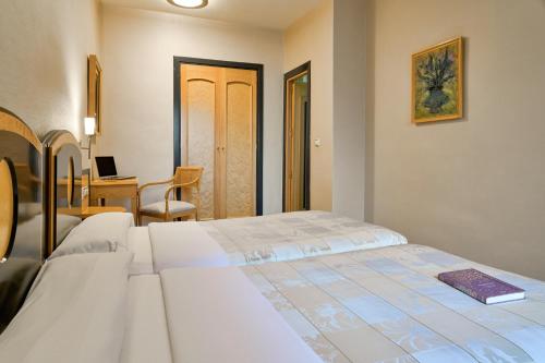 Habitación Familiar del hotel Macià Cóndor. Foto 15