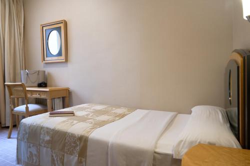 Habitación Individual del hotel Macià Cóndor. Foto 6