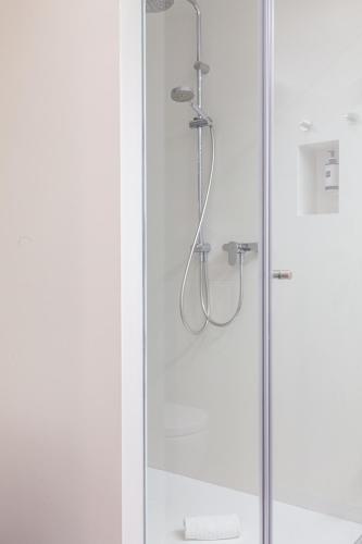 Suite Junior Familiar del hotel Macià Granada Five Senses Rooms and Suites. Foto 8