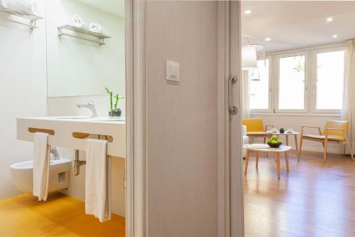 Suite Junior Familiar del hotel Macià Granada Five Senses Rooms and Suites. Foto 14