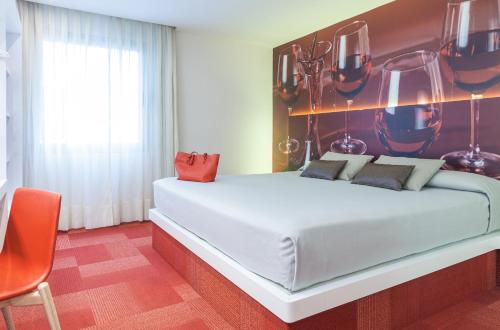 Suite Junior Familiar del hotel Macià Granada Five Senses Rooms and Suites. Foto 27