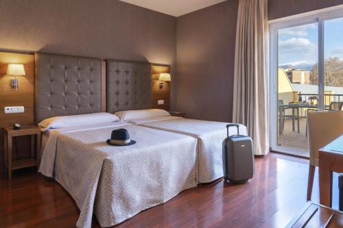 Habitación Doble Superior con terraza del hotel Macià Monasterio De Los Basilios