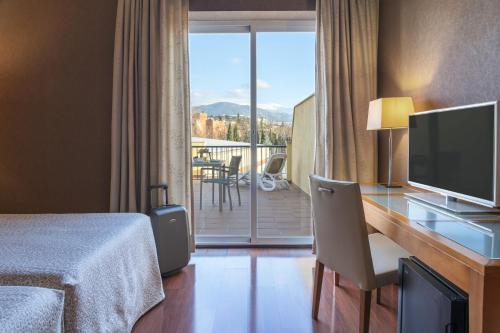 Habitación Doble Superior con terraza del hotel Macià Monasterio De Los Basilios. Foto 7