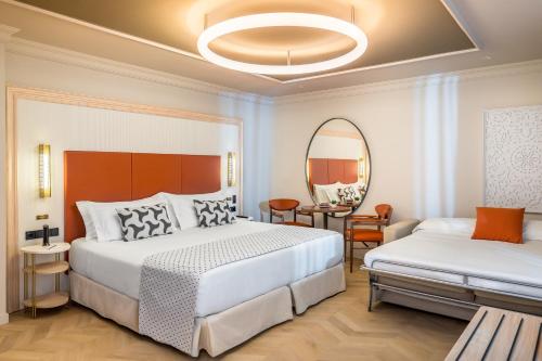 Habitación Familiar del hotel Barceló Carmen Granada. Foto 3