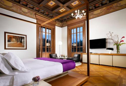 Suite Junior Noble del hotel Palazzo Montemartini Rome, A Radisson Collection