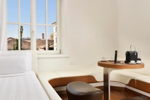 Habitación Superior Collection del hotel Palazzo Montemartini Rome, A Radisson Collection. Foto 4