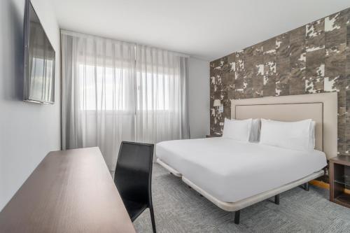 Habitación Triple del hotel Exe Convention Plaza Madrid. Foto 3