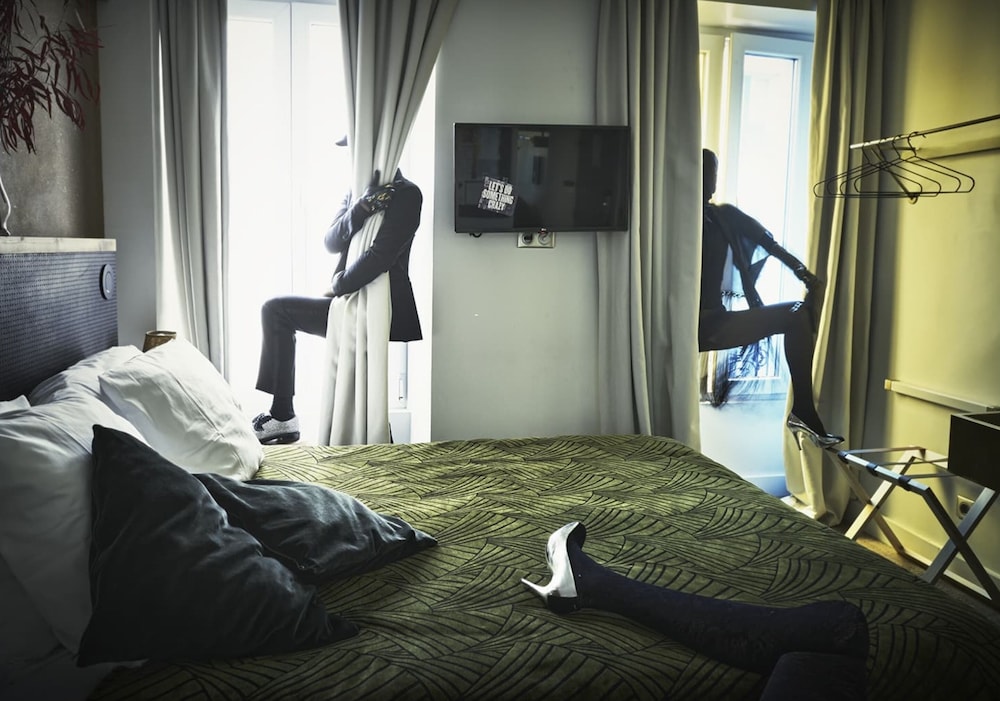 Habitación Confort, 1 cama de matrimonio del hotel La Nouvelle République. Foto 4