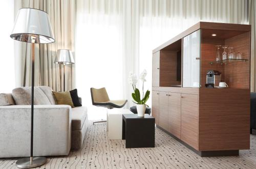 Suite Junior del hotel Steigenberger Am Kanzleramt. Foto 2