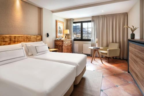 Habitación Deluxe con vistas a la montaña del hotel Melia Sol Y Nieve