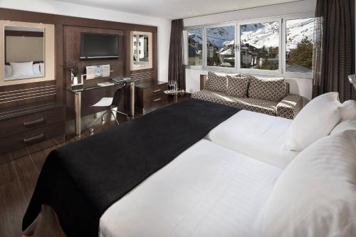 Habitación Premium del hotel Melia Sol Y Nieve. Foto 4