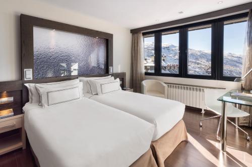 Suite - The Level del hotel Melia Sol Y Nieve. Foto 1