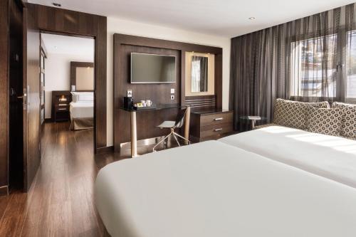 Habitaciones Comunicadas Premium del hotel Melia Sol Y Nieve. Foto 3