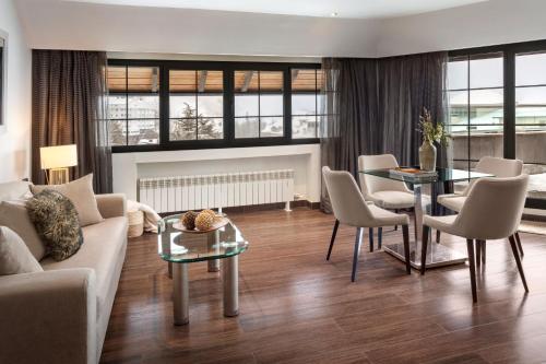 Suite Grand The Level del hotel Melia Sol Y Nieve. Foto 4