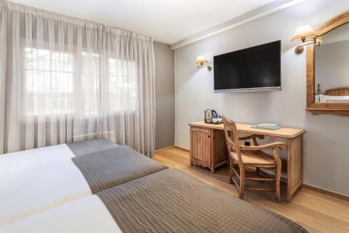 Habitación Triple Meliá del hotel Melia Sierra Nevada. Foto 3