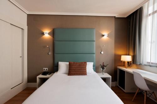 Habitación Individual adaptada para personas con movilidad reducida del hotel PAX. Foto 3