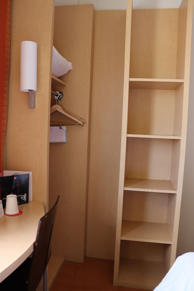 Habitación Standard con camas individuales del hotel Ibis San Luis Potosi. Foto 4