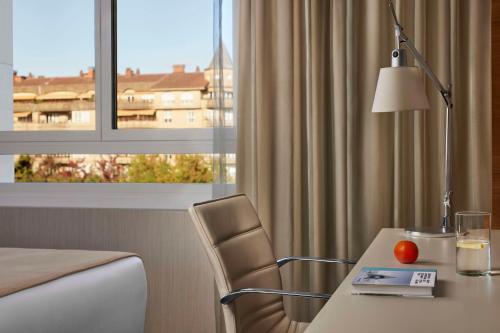 Habitación Familiar contigua del hotel NH Collection San Sebastián Aránzazu. Foto 1