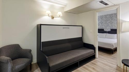 Habitación Doble con cama supletoria del hotel Sercotel Hotel Europa. Foto 1