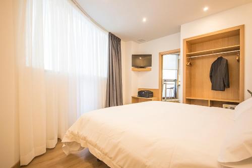 Apartamento de lujo con 1 dormitorio del hotel Palacio De Aiete. Foto 1