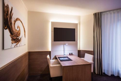 Suite Junior con sofá cama del hotel Lindner Dusseldorf Airport, Part Of Jdv By Hyatt. Foto 7