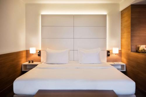 Suite Junior con sofá cama del hotel Lindner Dusseldorf Airport, Part Of Jdv By Hyatt. Foto 8